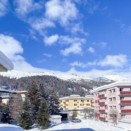 Zentrale Wohnung In St. Moritz Mit Grossem Balkon Exteriör bild