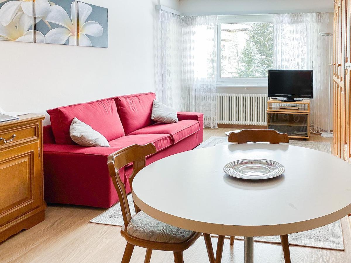 Zentrale Wohnung In St. Moritz Mit Grossem Balkon Exteriör bild