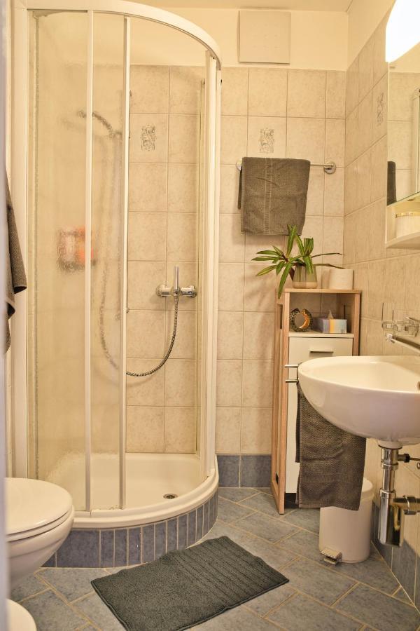 Zentrale Wohnung In St. Moritz Mit Grossem Balkon Exteriör bild